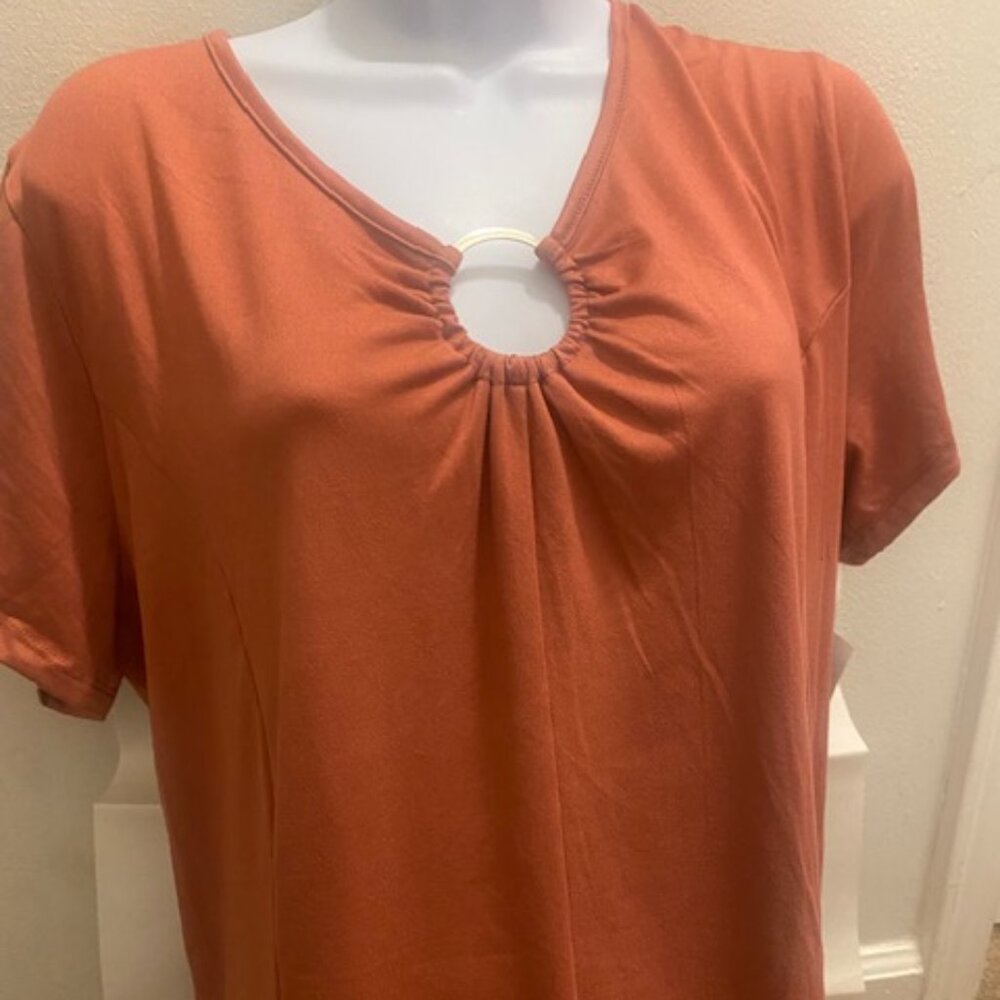 PLS O RING V-NECK TAUPE  WOMEN SHIRT  Size: 2x
